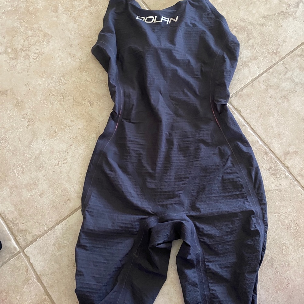 Short Dolphin Knee Skin